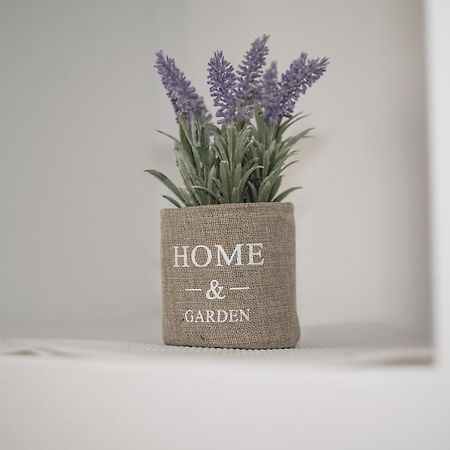 Joanna'S Home Меис Экстерьер фото